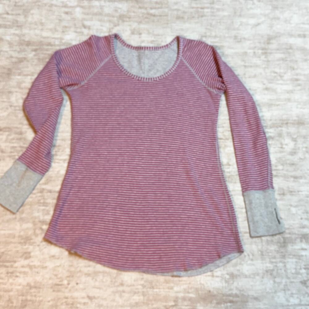 Lululemon Women’s Pink Gray Striped Reversible Long Sleeve Top Casual Stretch